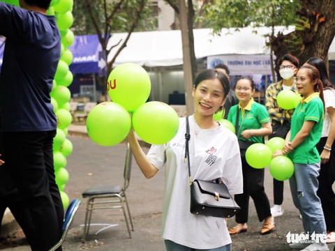 Nhộn nhịp chuẩn bị đón thí sinh dự Ngày hội tư vấn tuyển sinh - hướng nghiệp 2022 - Ảnh 7. Nhộn nhịp chuẩn bị đón thí sinh dự Ngày hội tư vấn tuyển sinh - hướng nghiệp 2022 - Ảnh 7.
