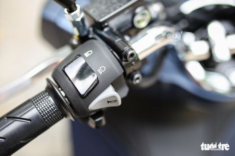 Honda PCX 160 giá 90 triệu đồng tại Hà Nội - Hàng hiếm cho dân chơi - Ảnh 5. Honda PCX 160 giá 90 triệu đồng tại Hà Nội - Hàng hiếm cho dân chơi - Ảnh 5.