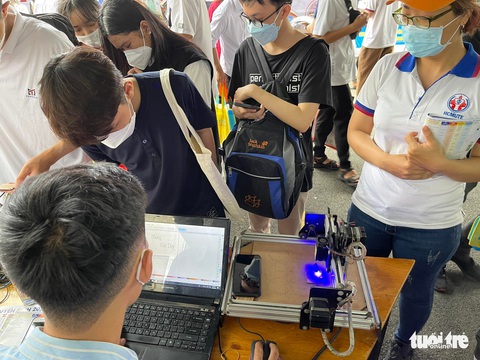 Nhiều trải nghiệm độc, lạ tại Ngày hội tư vấn tuyển sinh đang diễn ra ở TP.HCM - Ảnh 13. Nhiều trải nghiệm độc, lạ tại Ngày hội tư vấn tuyển sinh đang diễn ra ở TP.HCM - Ảnh 13.