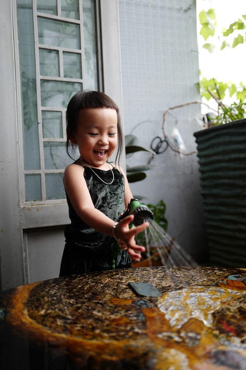 Hạnh phúc nhỏ trên tầng áp mái - Ảnh 6. Hạnh phúc nhỏ trên tầng áp mái - Ảnh 6.