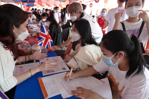 Gần 100 trường đại học, cao đẳng... tham gia Ngày hội tư vấn tuyển sinh tại Hà Nội - Ảnh 1. Gần 100 trường đại học, cao đẳng... tham gia Ngày hội tư vấn tuyển sinh tại Hà Nội - Ảnh 1.