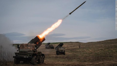 Chiến sự ở Ukraine trở nên khó lường sau khi Nga mất soái hạm Moskva - Ảnh 1. Chiến sự ở Ukraine trở nên khó lường sau khi Nga mất soái hạm Moskva - Ảnh 1.