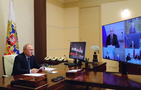 Tổng thống Putin nói phương Tây trừng phạt Nga là tự phản lưới nhà - Ảnh 1. Tổng thống Putin nói phương Tây trừng phạt Nga là tự phản lưới nhà - Ảnh 1.