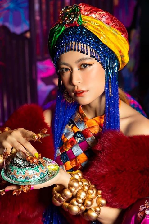 Trần Quốc Dũng - chàng phù thủy phụ kiện của làng thời trang Việt - Ảnh 3. Trần Quốc Dũng - chàng phù thủy phụ kiện của làng thời trang Việt - Ảnh 3.