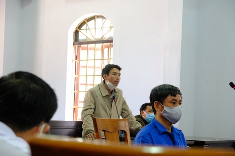 Vụ bí thư xã giết người đốt xác phi tang: Gia đình nạn nhân xin giảm nhẹ một phần tội cho bị cáo - Ảnh 2. Vụ bí thư xã giết người đốt xác phi tang: Gia đình nạn nhân xin giảm nhẹ một phần tội cho bị cáo - Ảnh 2.