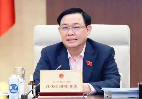 Vì sao hơn 10 năm không thực hiện đấu giá quyền sử dụng tần số vô tuyến điện? - Ảnh 1. Vì sao hơn 10 năm không thực hiện đấu giá quyền sử dụng tần số vô tuyến điện? - Ảnh 1.