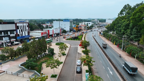 Thiết kế ‘chiếc áo mới’ cho thành phố Long Khánh - Ảnh 4. Thiết kế ‘chiếc áo mới’ cho thành phố Long Khánh - Ảnh 4.