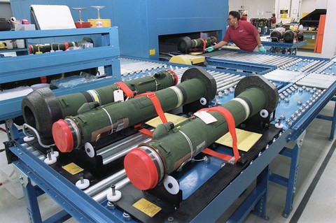 Mỹ có sắp hết tên lửa Javelin chuyển cho Ukraine? - Ảnh 2. Mỹ có sắp hết tên lửa Javelin chuyển cho Ukraine? - Ảnh 2.