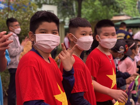Để học sinh khuyết tật không cô độc - Ảnh 5. Để học sinh khuyết tật không cô độc - Ảnh 5.