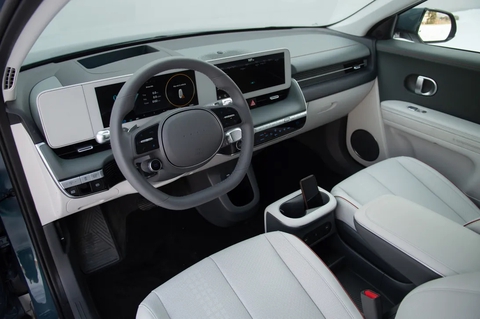 Hyundai Ioniq 5 sắp về Việt Nam, thêm xe điện khuấy động thị trường sau loạt xe VinFast - Ảnh 2. Hyundai Ioniq 5 sắp về Việt Nam, thêm xe điện khuấy động thị trường sau loạt xe VinFast - Ảnh 2.