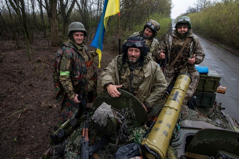Trận chiến Donbass: Sẽ quyết định kết cục toàn cuộc chiến Nga - Ukraine - Ảnh 1. Trận chiến Donbass: Sẽ quyết định kết cục toàn cuộc chiến Nga - Ukraine - Ảnh 1.