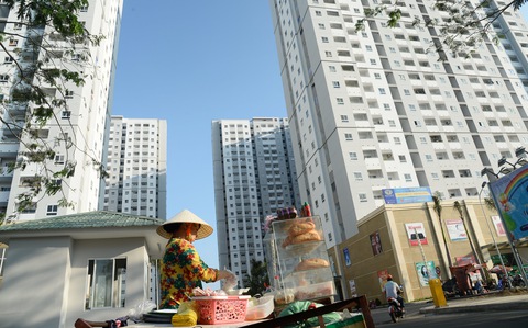 Người trẻ nhọc nhằn tìm mái nhà an cư - Kỳ 2: Cố tìm mái nhà cho riêng mình - Ảnh 1. Người trẻ nhọc nhằn tìm mái nhà an cư - Kỳ 2: Cố tìm mái nhà cho riêng mình - Ảnh 1.