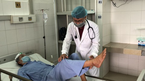 Cứu bệnh nhân vừa bị đột quỵ vừa nhồi máu cơ tim cấp hiếm gặp - Ảnh 1. Cứu bệnh nhân vừa bị đột quỵ vừa nhồi máu cơ tim cấp hiếm gặp - Ảnh 1.