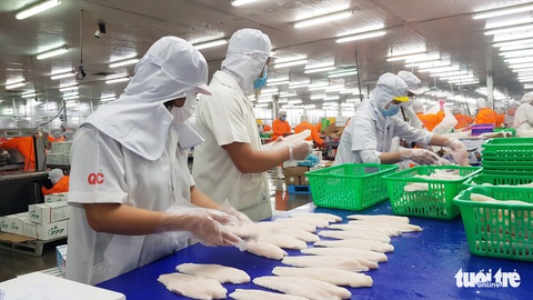 Tin sáng 19-4: Họp khẩn vì 4 ngày Kon Tum có 20 trận động đất; Giá vàng sẽ tăng, chứng khoán giảm? - Ảnh 3. Tin sáng 19-4: Họp khẩn vì 4 ngày Kon Tum có 20 trận động đất; Giá vàng sẽ tăng, chứng khoán giảm? - Ảnh 3.
