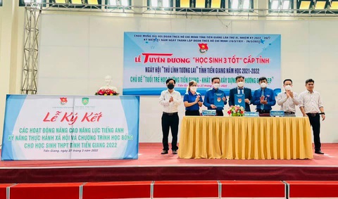 Đại học Tân Tạo khởi động Quỹ học bổng Khai phóng trị giá gần 38 tỉ đồng - Ảnh 2. Đại học Tân Tạo khởi động Quỹ học bổng Khai phóng trị giá gần 38 tỉ đồng - Ảnh 2.