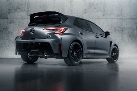 Toyota GR Corolla 2023 động cơ 300 mã lực ra mắt, mạnh ngang Ford Mustang - Ảnh 9. Toyota GR Corolla 2023 động cơ 300 mã lực ra mắt, mạnh ngang Ford Mustang - Ảnh 9.