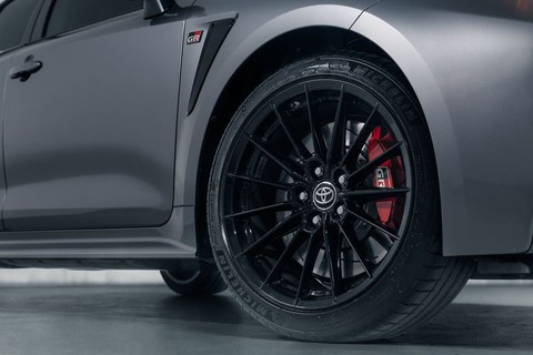 Toyota GR Corolla 2023 động cơ 300 mã lực ra mắt, mạnh ngang Ford Mustang - Ảnh 2. Toyota GR Corolla 2023 động cơ 300 mã lực ra mắt, mạnh ngang Ford Mustang - Ảnh 2.