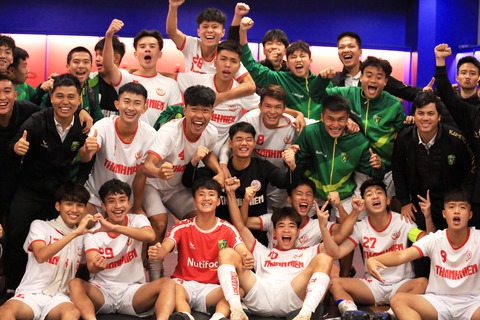 Tăng cường tuyển thủ U23 Việt Nam, Học viện Nutifood JMG vào bán kết U19 quốc gia - Ảnh 1. Tăng cường tuyển thủ U23 Việt Nam, Học viện Nutifood JMG vào bán kết U19 quốc gia - Ảnh 1.