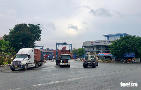 Phí hạ tầng cảng biển ở TP.HCM: Thu hơn 8 tỉ đồng/ngày - Ảnh 1. Phí hạ tầng cảng biển ở TP.HCM: Thu hơn 8 tỉ đồng/ngày - Ảnh 1.