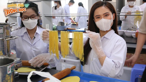 19h tối nay 2-4, Trường đại học Công nghiệp thực phẩm TP.HCM lên sóng Khám phá trường học - Ảnh 2. 19h tối nay 2-4, Trường đại học Công nghiệp thực phẩm TP.HCM lên sóng Khám phá trường học - Ảnh 2.