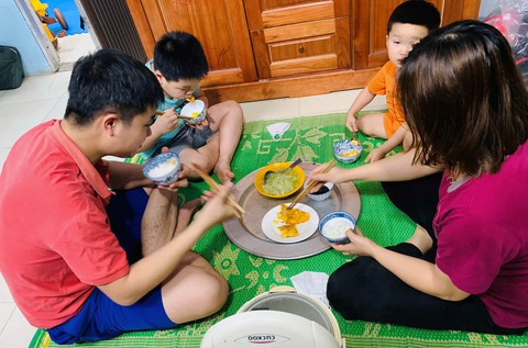 Những người ‘thắp sáng niềm tin’ cuối trời Tây Bắc - Ảnh 3. Những người ‘thắp sáng niềm tin’ cuối trời Tây Bắc - Ảnh 3.