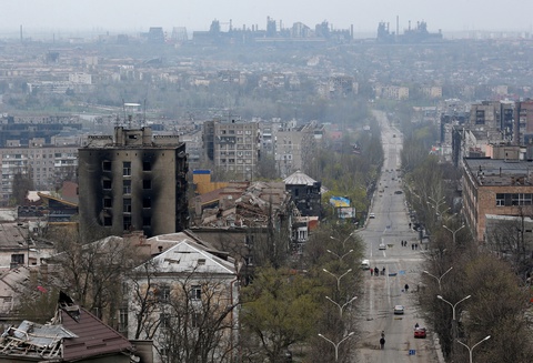 Quá thời hạn kêu gọi đầu hàng của Nga, Ukraine có 5 người buông vũ khí - Ảnh 1. Quá thời hạn kêu gọi đầu hàng của Nga, Ukraine có 5 người buông vũ khí - Ảnh 1.