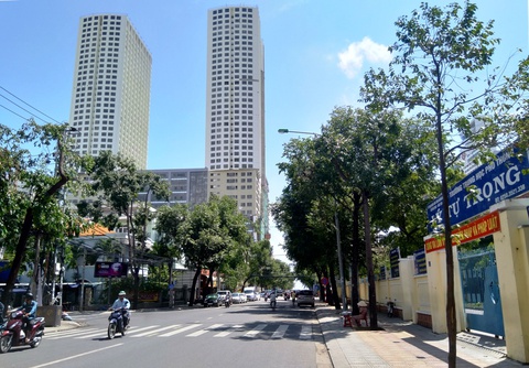 Vụ đất vàng Trường Chính trị tỉnh Khánh Hòa, tạm đình chỉ chưa tới 1 tuần lại phục hồi điều tra - Ảnh 1. Vụ đất vàng Trường Chính trị tỉnh Khánh Hòa, tạm đình chỉ chưa tới 1 tuần lại phục hồi điều tra - Ảnh 1.