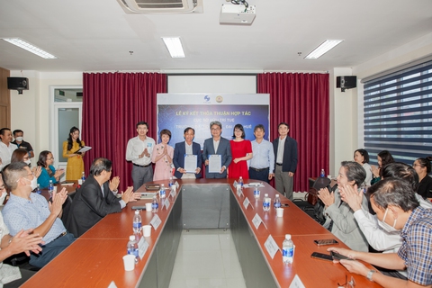 Thúc đẩy giới trẻ miền Trung nghiên cứu đổi mới sáng tạo - Ảnh 3. Thúc đẩy giới trẻ miền Trung nghiên cứu đổi mới sáng tạo - Ảnh 3.