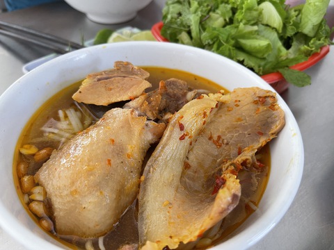Mì quảng Phan Thiết - món ăn gây ‘sốc văn hóa’ - Ảnh 5. Mì quảng Phan Thiết - món ăn gây ‘sốc văn hóa’ - Ảnh 5.