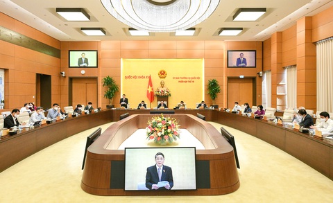 Đề nghị Chính phủ báo cáo nợ xấu lĩnh vực bất động sản, chứng khoán, trái phiếu doanh nghiệp - Ảnh 1. Đề nghị Chính phủ báo cáo nợ xấu lĩnh vực bất động sản, chứng khoán, trái phiếu doanh nghiệp - Ảnh 1.