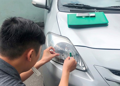 Đồng Nai đề nghị cán bộ đi ôtô dán thẻ thu phí không dừng - Ảnh 1. Đồng Nai đề nghị cán bộ đi ôtô dán thẻ thu phí không dừng - Ảnh 1.