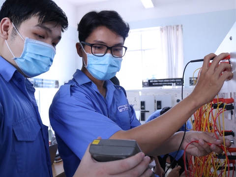 ‘Ép không thi lớp 10’ và câu chuyện phân luồng sau lớp 9 - Ảnh 1. ‘Ép không thi lớp 10’ và câu chuyện phân luồng sau lớp 9 - Ảnh 1.