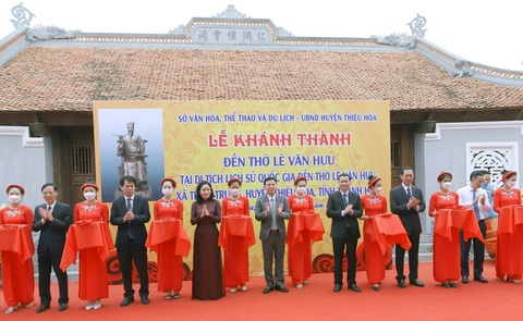 Tôn vinh công lao sử gia Lê Văn Hưu - Ảnh 1. Tôn vinh công lao sử gia Lê Văn Hưu - Ảnh 1.