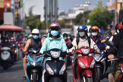 Thời tiết hôm nay 18-6: Bắc Bộ, Trung Bộ nắng nóng gay gắt, Nam Bộ mưa rào rải rác - Ảnh 1. Thời tiết hôm nay 18-6: Bắc Bộ, Trung Bộ nắng nóng gay gắt, Nam Bộ mưa rào rải rác - Ảnh 1.