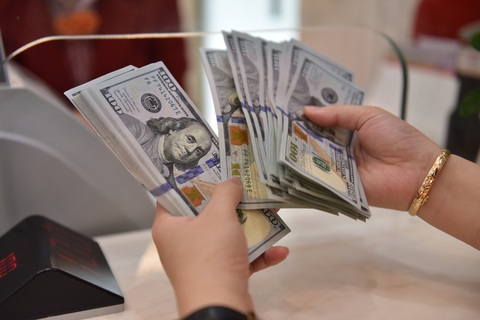 Tin tức sáng 23-4: Cục CSGT khuyến nghị về nộp 'phạt nguội'; Giá USD vượt đỉnh cùng giá vàng - Ảnh 2. phạt nguội - Ảnh 2.