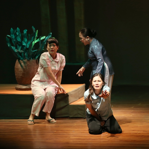 Sân khấu Hoàng Thái Thanh chỉ diễn kịch 2 mùa trong năm - Ảnh 1. Sân khấu Hoàng Thái Thanh chỉ diễn kịch 2 mùa trong năm - Ảnh 1.