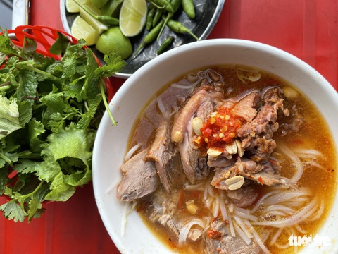 Xin đừng nặng lời với mì quảng Phan Thiết - Ảnh 3. Xin đừng nặng lời với mì quảng Phan Thiết - Ảnh 3.