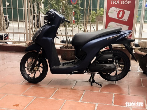 Honda Vision khan hàng, giá đại lý chênh cả chục triệu đồng - Ảnh 1. Honda Vision khan hàng, giá đại lý chênh cả chục triệu đồng - Ảnh 1.