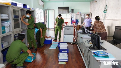 Đại gia Cường cát bị khởi tố vì trốn thuế - Ảnh 2. Đại gia Cường cát bị khởi tố vì trốn thuế - Ảnh 2.