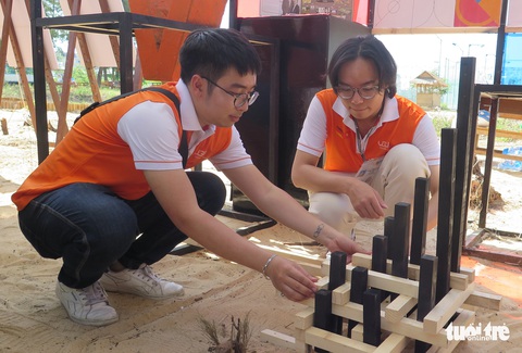‘Kiến’ trẻ sáng tạo những mô hình kiến trúc ‘không giới hạn’ - Ảnh 7. ‘Kiến’ trẻ sáng tạo những mô hình kiến trúc ‘không giới hạn’ - Ảnh 7.