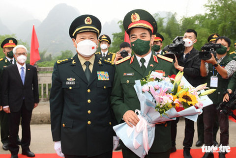 Bộ trưởng Quốc phòng Việt - Trung hội đàm, cùng nhau xây dựng biên giới hòa bình, ổn định - Ảnh 1. Bộ trưởng Quốc phòng Việt - Trung hội đàm, cùng nhau xây dựng biên giới hòa bình, ổn định - Ảnh 1.