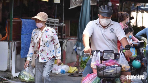 Nói không với túi nilông dùng một lần: Không chờ đến năm 2026! - Ảnh 3. Nói không với túi nilông dùng một lần: Không chờ đến năm 2026! - Ảnh 3.