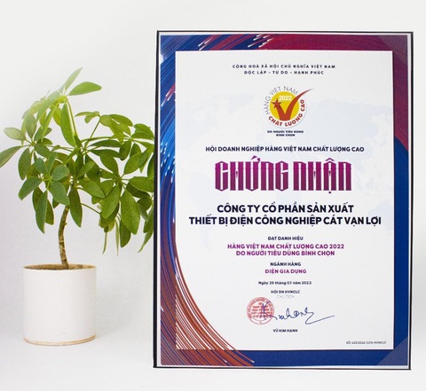 Cát Vạn Lợi xuất sắc đạt danh hiệu Hàng Việt Nam chất lượng cao - Ảnh 2. Cát Vạn Lợi xuất sắc đạt danh hiệu Hàng Việt Nam chất lượng cao - Ảnh 2.
