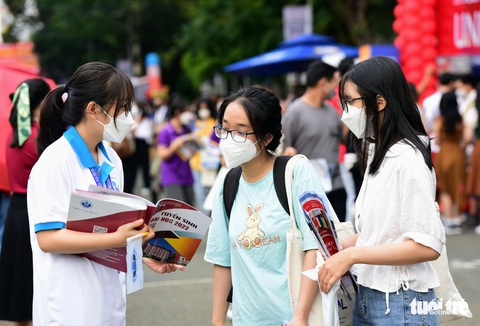 Tuyển sinh đại học 2022: Ngăn trường gây khó cho thí sinh - Ảnh 1. Tuyển sinh đại học 2022: Ngăn trường gây khó cho thí sinh - Ảnh 1.