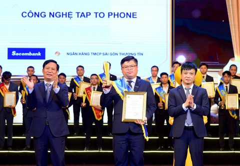 Sacombank đạt giải thưởng Sao Khuê 2022 - Ảnh 1. Sacombank đạt giải thưởng Sao Khuê 2022 - Ảnh 1.