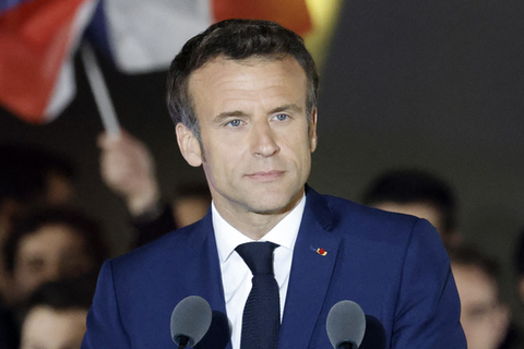 Tổng thống Macron đối mặt thách thức hàn gắn đất nước trong nhiệm kỳ 2 - Ảnh 1. Tổng thống Macron đối mặt thách thức hàn gắn đất nước trong nhiệm kỳ 2 - Ảnh 1.