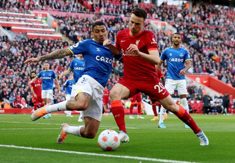 Hạ Everton, Liverpool tiếp tục bám sát Man City - Ảnh 2. Hạ Everton, Liverpool tiếp tục bám sát Man City - Ảnh 2.