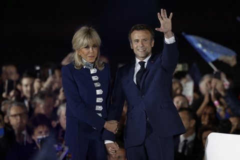Ông Macron tái đắc cử Tổng thống Pháp, hứa không ai bị bỏ lại phía sau - Ảnh 1. Ông Macron tái đắc cử Tổng thống Pháp, hứa không ai bị bỏ lại phía sau - Ảnh 1.