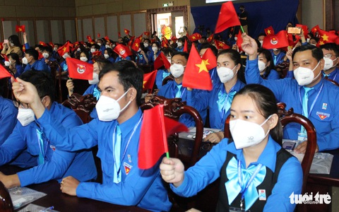 Xây dựng tình yêu Tổ quốc, yêu thành phố trong mỗi bạn trẻ - Ảnh 8. Xây dựng tình yêu Tổ quốc, yêu thành phố trong mỗi bạn trẻ - Ảnh 8.