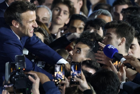 Lãnh đạo nhiều nước chúc mừng ông Macron, tổng thống Ukraine gọi điện thoại chia vui - Ảnh 1. Lãnh đạo nhiều nước chúc mừng ông Macron, tổng thống Ukraine gọi điện thoại chia vui - Ảnh 1.